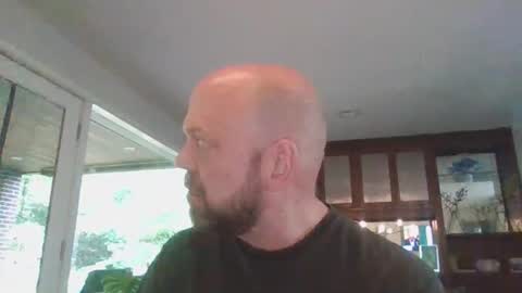 Snapshot of bulldog302w chatting on 05-19-26, 12:22 bulldog302w online show from 05-19-26, 12:22