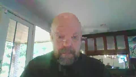 Snapshot of bulldog302w chatting on 06-04-26, 01:06 bulldog302w online show from 06-04-26, 01:06
