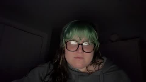 Snapshot of bumblebeebuzzer chatting on 02-17-25, 05:14 bumblebeebuzzer online show from 02-17-25, 05:14