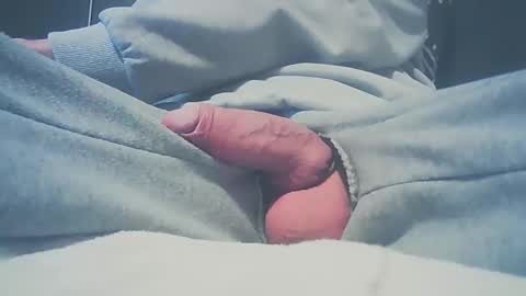 Snapshot of bundy2016 chatting on 01-09-25, 08:11 Dutch cock online show from 01-09-25, 08:11