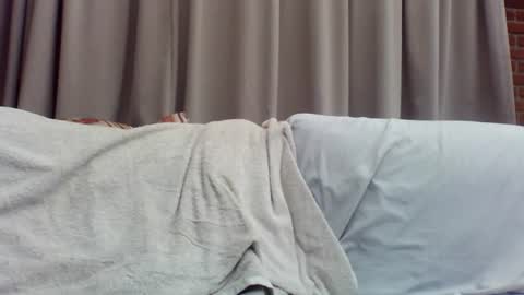 Snapshot of bundy2016 chatting on 06-27-26, 11:26 Dutch cock online show from 06-27-26, 11:26