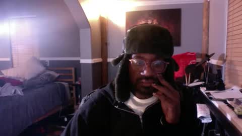 Bungalow Entertainment online show from 11-28-25, 06:38