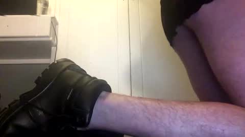 Snapshot of bungle87 chatting on 04-26-26, 08:50 bungle online show from 04-26-26, 08:50