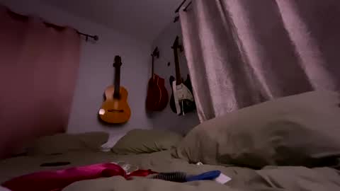 bunnibaby333 online show from 01-11-25, 09:26