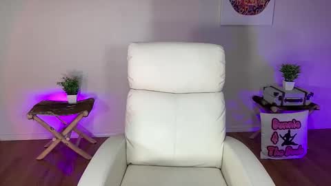 BUNNIE and THE DUDE TheLebowskis online show from 12-01-25, 04:06