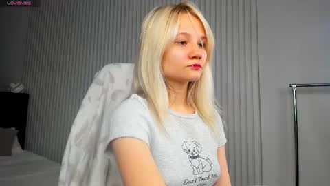 Elsy online show from 06-28-26, 11:05