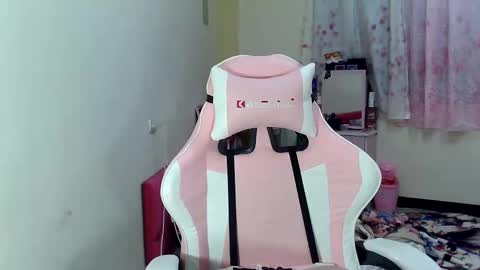 Snapshot of bunny_flower18 chatting on 02-23-25, 07:17 bunny_flower18 online show from 02-23-25, 07:17