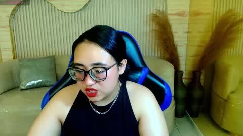 Snapshot of bunny_mich_r chatting on 02-20-26, 07:47 bunny_mich_r online show from 02-20-26, 07:47