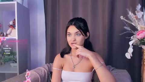 Aria online show from 11-23-25, 08:03