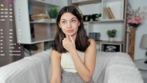 Aria online show from 02-15-26, 07:27