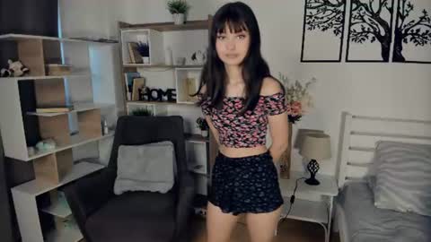 Snapshot of bunny_nova chatting on 06-25-26, 09:03 Aria online show from 06-25-26, 09:03