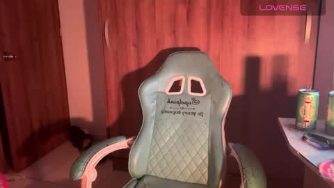 Isa online show from 09-28-25, 12:05