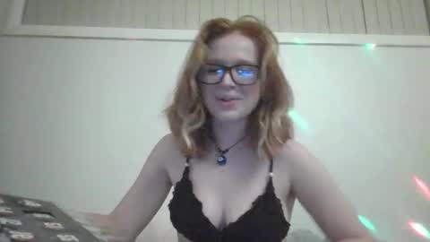Snapshot of bunnybaby3333 chatting on 12-20-24, 03:53 bunny online show from 12-20-24, 03:53