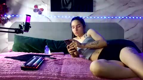 bunnybliss2 online show from 06-17-26, 09:49