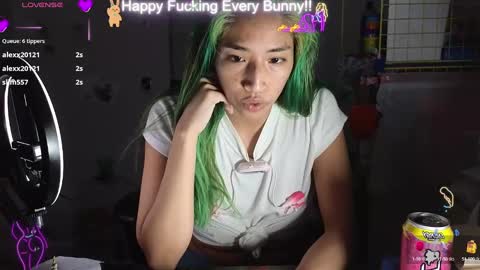 Snapshot of bunnycheekz chatting on 01-31-25, 11:45 Tokki bunny online show from 01-31-25, 11:45