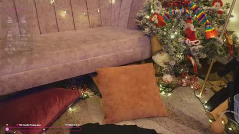 Snapshot of bunnycute_shy chatting on 12-20-24, 01:00 30 Off online show from 12-20-24, 01:00