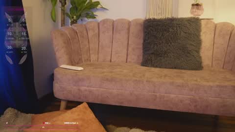 Snapshot of bunnycute_shy chatting on 01-09-25, 01:02 30 Off online show from 01-09-25, 01:02