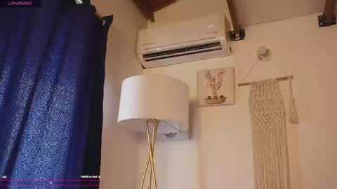 Snapshot of bunnycute_shy chatting on 10-09-25, 02:37 30 Off online show from 10-09-25, 02:37