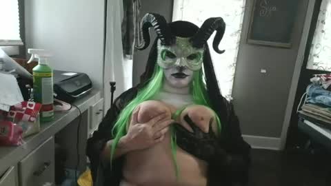 bunnytoes5505 online show from 06-18-26, 08:24