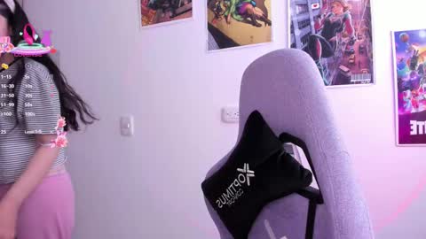 Jess online show from 02-10-25, 09:04