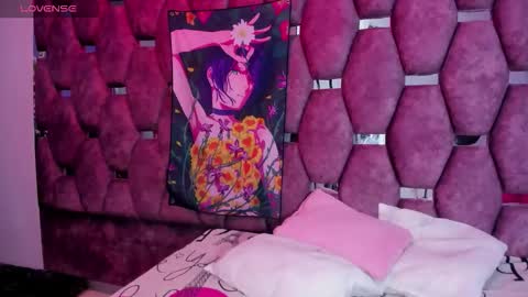 burbuja pink  online show from 05-26-26, 03:35
