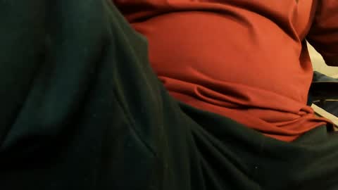 Snapshot of burlymonster chatting on 04-29-26, 04:49 Hairy Arabian online show from 04-29-26, 04:49