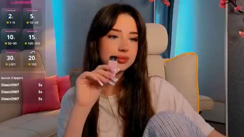 Snapshot of burnflower chatting on 07-05-26, 05:03 Amelia online show from 07-05-26, 05:03