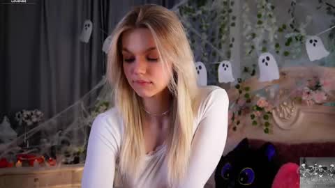 Jessica online show from 10-26-25, 01:50