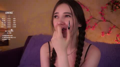 Jessica online show from 04-12-26, 07:57