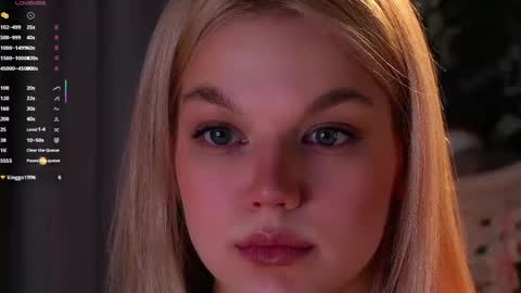 Snapshot of burnletitallburn chatting on 04-19-26, 03:55 Jessica online show from 04-19-26, 03:55