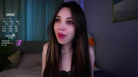 Snapshot of burnletitallburn chatting on 04-22-26, 04:59 Jessica online show from 04-22-26, 04:59