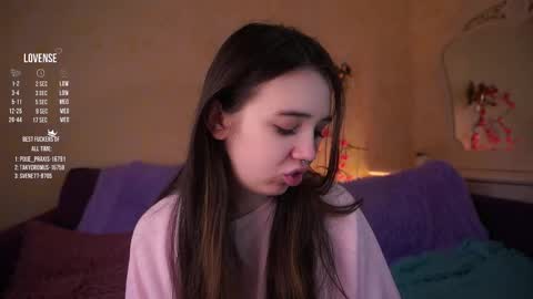Snapshot of burnletitallburn chatting on 04-25-26, 03:31 Jessica online show from 04-25-26, 03:31