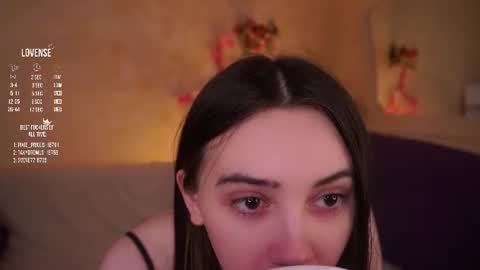 Snapshot of burnletitallburn chatting on 06-12-26, 03:38 Jessica online show from 06-12-26, 03:38