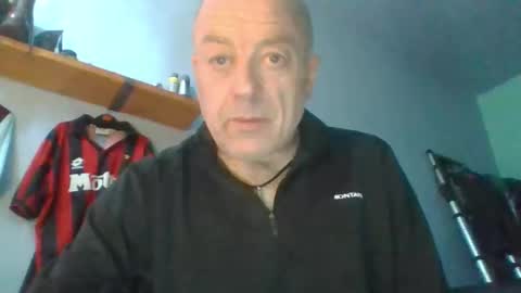 Snapshot of burnleyguy1977 chatting on 04-27-26, 09:40 burnleyguy1977 online show from 04-27-26, 09:40