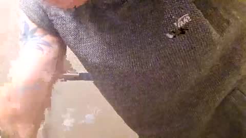 Snapshot of burntbuns710 chatting on 12-07-24, 11:23 LostSingledad online show from 12-07-24, 11:23