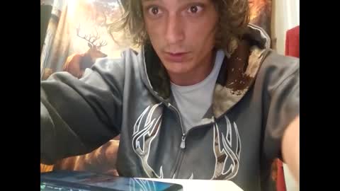 Snapshot of burntbuns710 chatting on 09-16-25, 12:06 LostSingledad online show from 09-16-25, 12:06