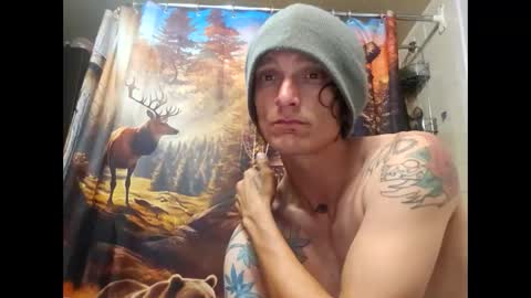 Snapshot of burntbuns710 chatting on 09-17-25, 11:01 LostSingledad online show from 09-17-25, 11:01