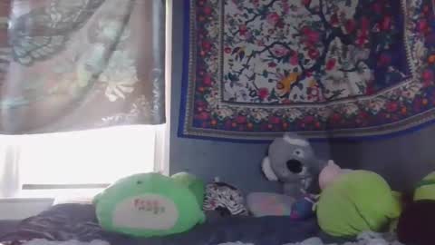 lilly online show from 02-03-25, 07:10