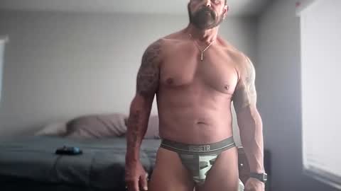 Snapshot of bustedsprockets chatting on 02-25-25, 05:25 Pocket Daddy cockring gaycouple cockring lovense daddy online show from 02-25-25, 05:25