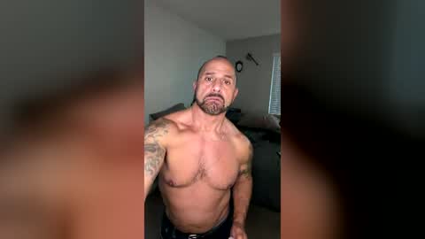 Snapshot of bustedsprockets chatting on 06-24-26, 03:05 Pocket Daddy cockring gaycouple cockring lovense daddy online show from 06-24-26, 03:05
