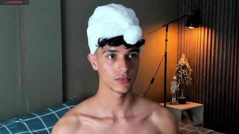 Buster independent model online show from 12-24-24, 05:16