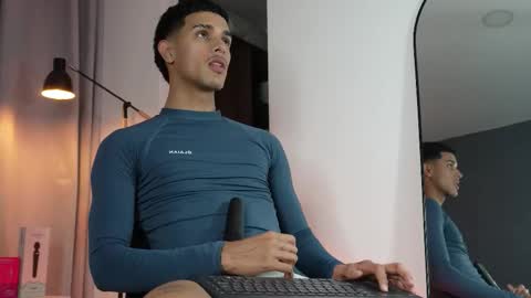 Buster independent model online show from 01-10-26, 02:02