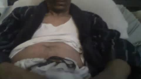 Snapshot of busturgutzgd11 chatting on 12-31-24, 07:53 Busturgutzgd1 online show from 12-31-24, 07:53