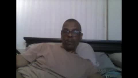 Snapshot of busturgutzgd11 chatting on 01-27-25, 04:52 Busturgutzgd1 online show from 01-27-25, 04:52