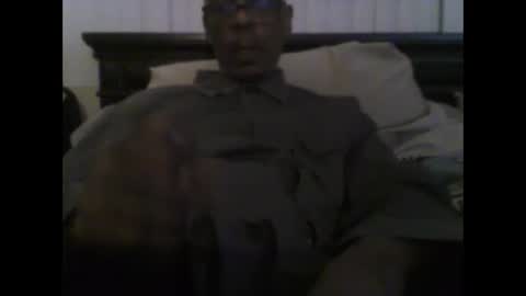 Snapshot of busturgutzgd11 chatting on 02-04-25, 03:11 Busturgutzgd1 online show from 02-04-25, 03:11