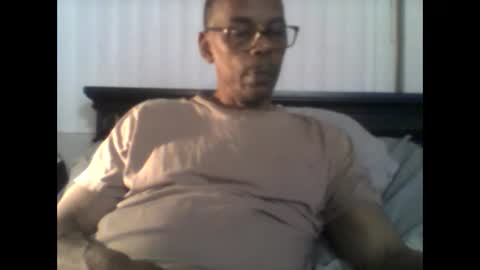 Snapshot of busturgutzgd11 chatting on 02-27-25, 05:56 Busturgutzgd1 online show from 02-27-25, 05:56