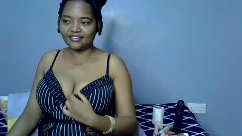 Snapshot of busty_kenzi chatting on 07-15-26, 08:03 busty kenzi online show from 07-15-26, 08:03