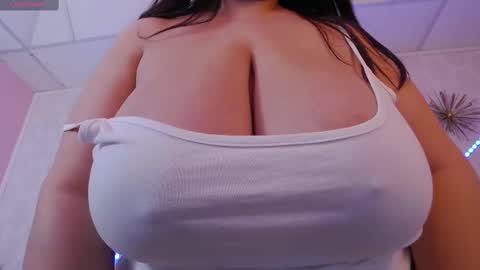 Snapshot of bustyeva_ chatting on 02-23-25, 10:39 online between 6AM and 2PM EET almost everyday. online show from 02-23-25, 10:39