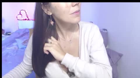 anna online show from 10-29-25, 01:24