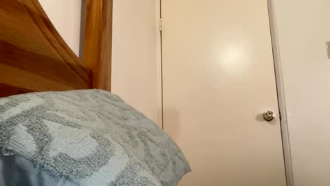 bustyirie online show from 03-18-26, 02:53